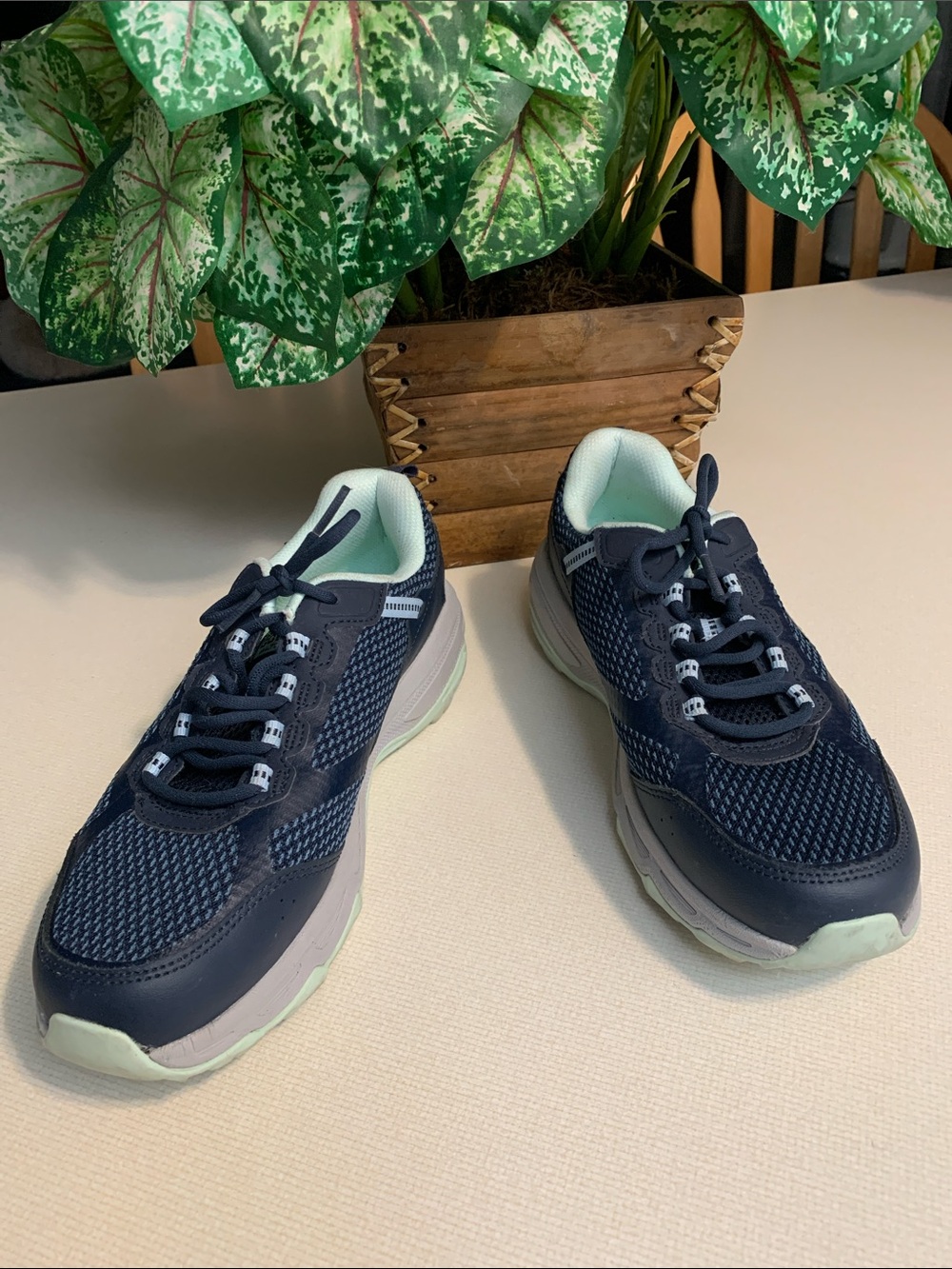 Skechers GOTRAIL Navy & Mint Mesh Lace-Up Sneakers